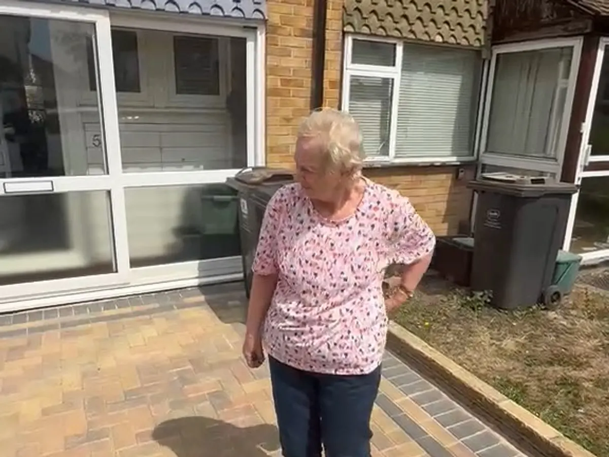 Video review from a Steadfast Roofing and Building customer